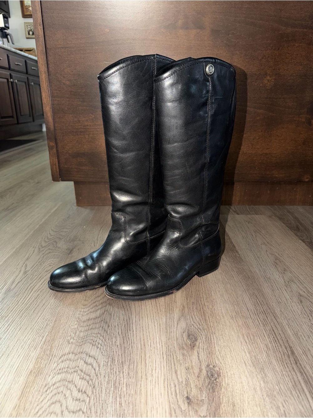 Women’s Black Leather Knee-High Riding Boots
